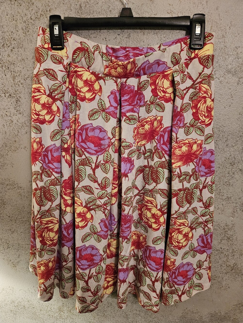 NWOT Lularoe Madison Floral Skirt Off White and Bright Roses and Leaves Size L